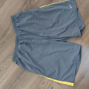 Mens Large Nike fit dry shorts